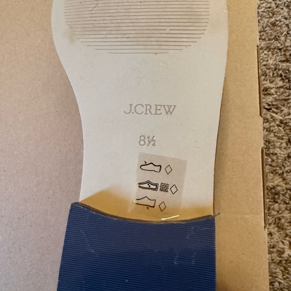 New in Box J Crew Classic Leather Loafers with Gold Buckle (Antique Oak) 8.5 - Picture 3 of 5